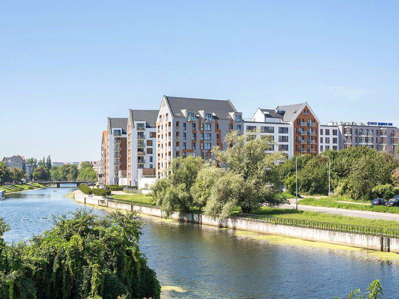 BB44071ECA2AE9651C491A1FE313F724