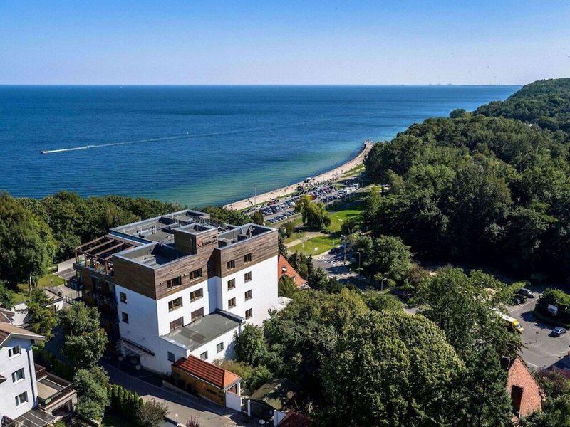 C51C8A43AD19D58D718E32EAAD3D965E