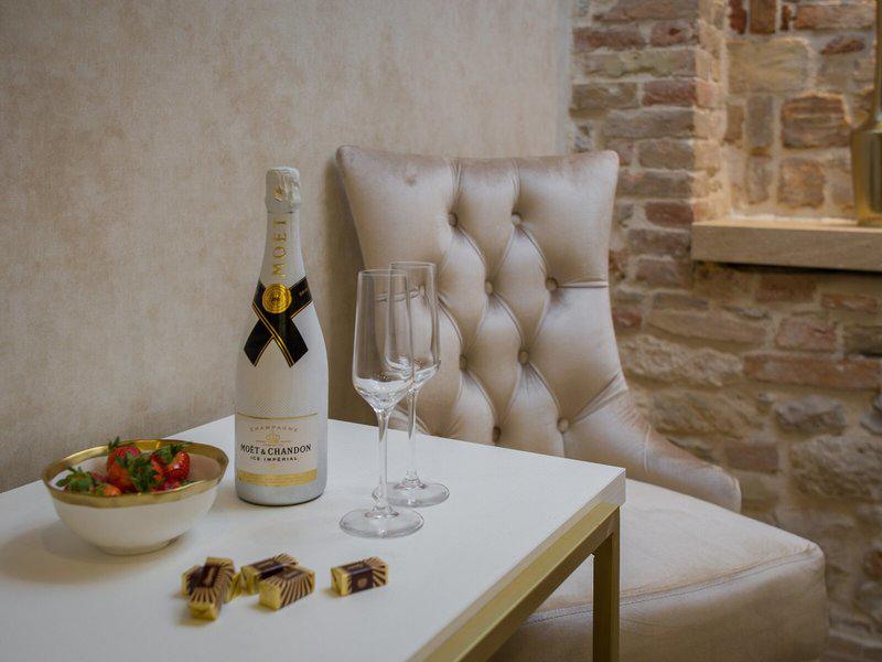 4B687B7AF5083BC7B19AD3EA2420688E