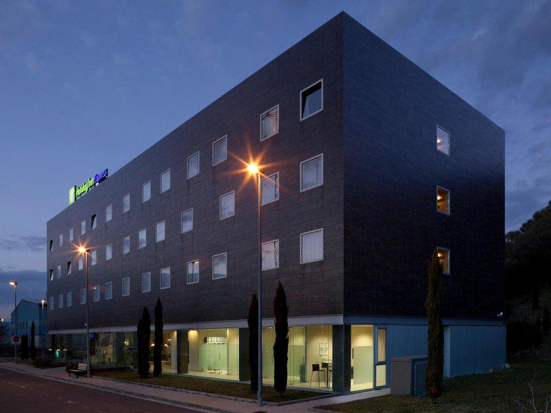 340F5C705AA2E28538B068816D589391