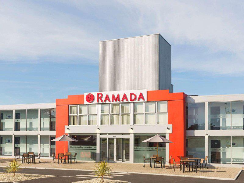 561E44803D09DC3C7FF56B79A83E358B