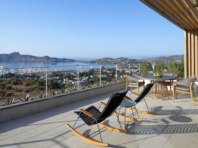 E8E129126B9E039057259AEAE0179CBA