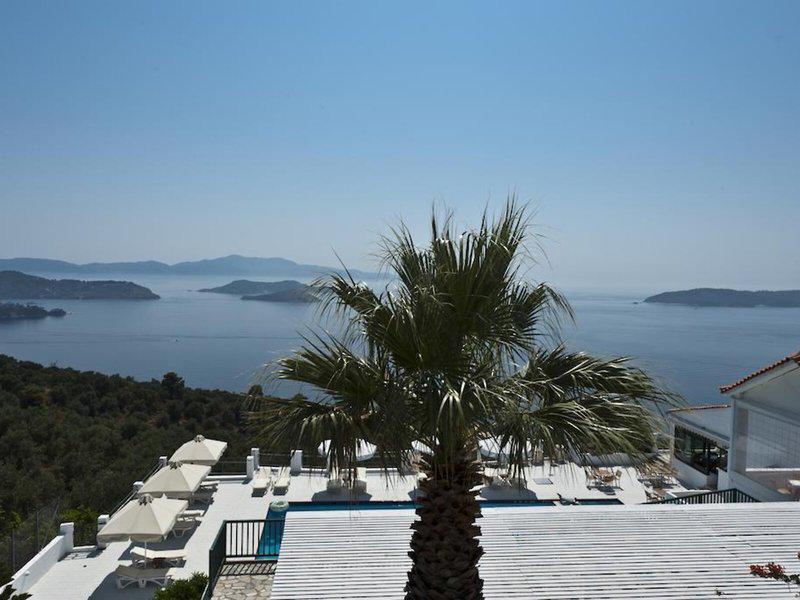 EAD9CDD66311CF8FDEE2F7AF3FDFB7C8