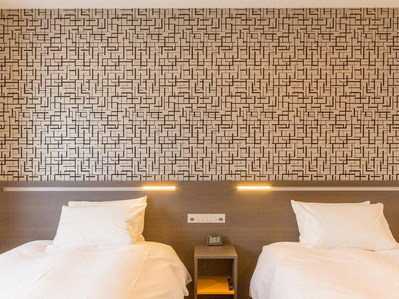 3FE2CAAA6E4E3B996D4B6E7C7A8B1AF2