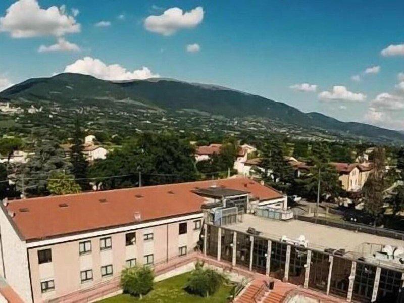 BE2C21D6530A8C5782A214BD95B41BFD