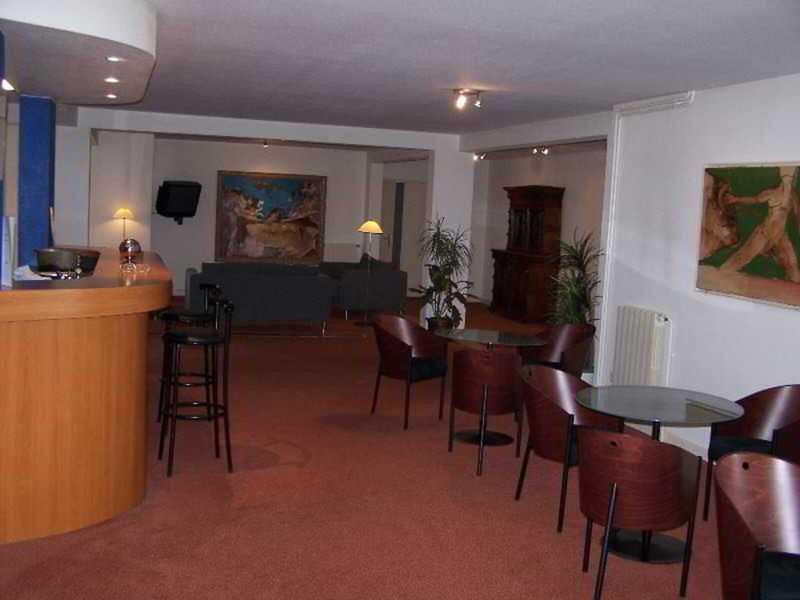 AE05D91D8621B3F74F30AB5D12E413FC