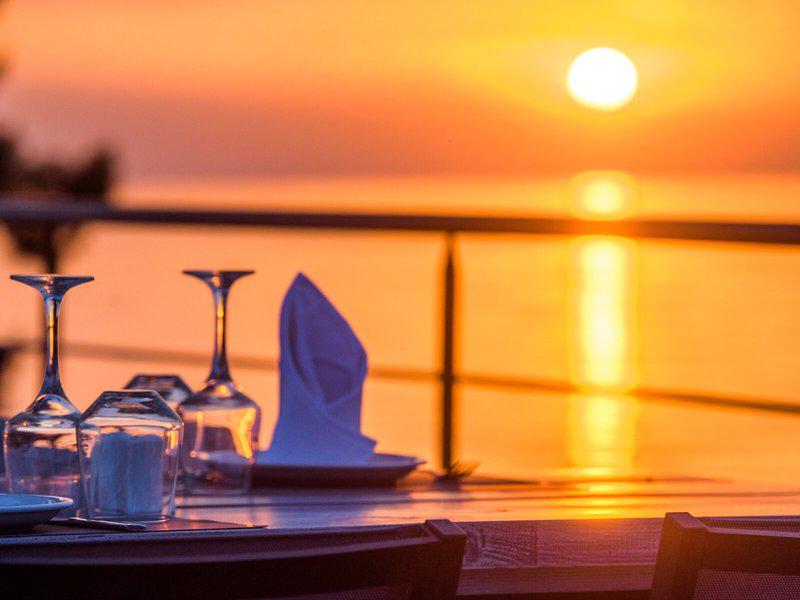 E112FFB5CF0F423793AB8528B3803933