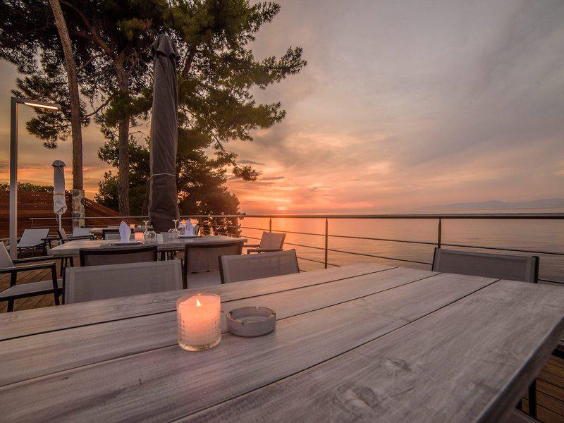 50555A0D99449490CD86AE521624C16A