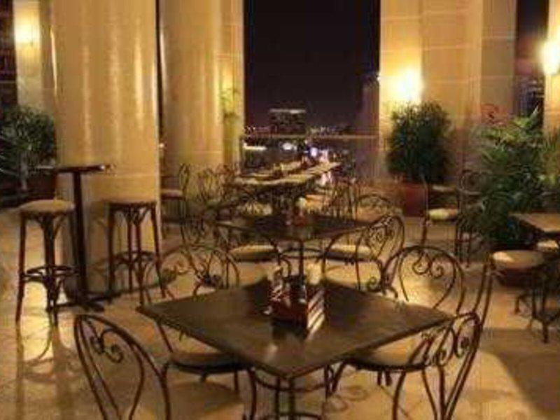 172CB28B1F65150E4FF356D73A68AF46