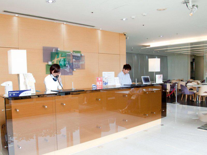 214B79B8EF01B734F70B4AE8E6BA7AE3