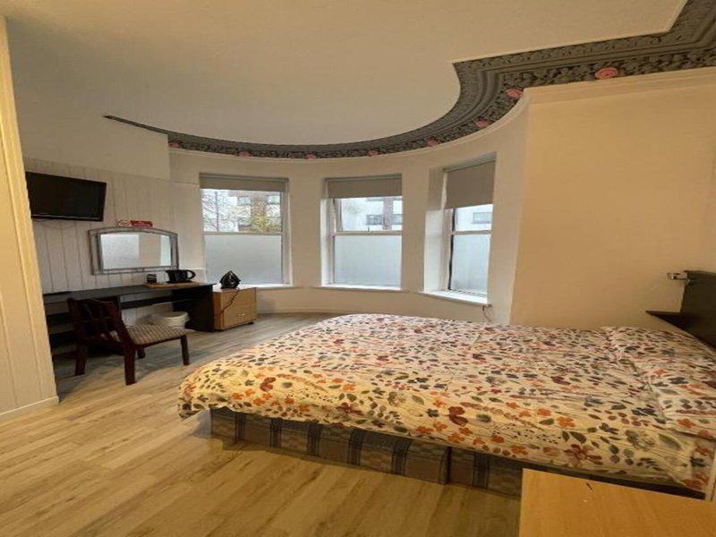 E6410A1FE9442AAFAE873D1E556AFABC