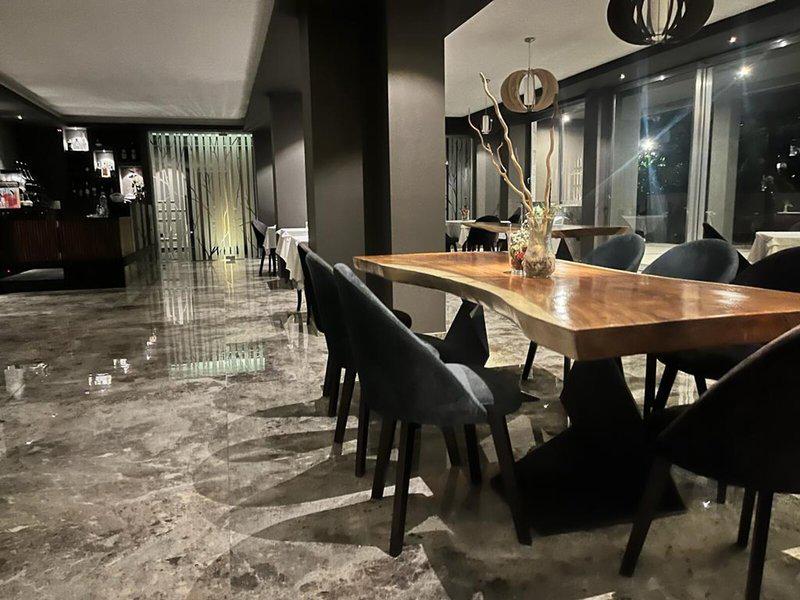 B4445739D8C8ED5943CFA8901CE0D97D