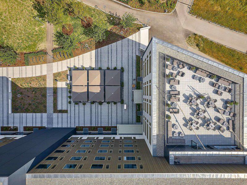 3B4431F4A0DBAB40B7938AC2B431A9D1