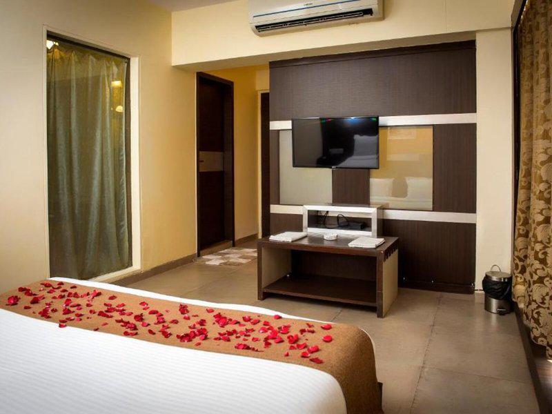 70BF5750A75F3D81324DFF00A50CFE80