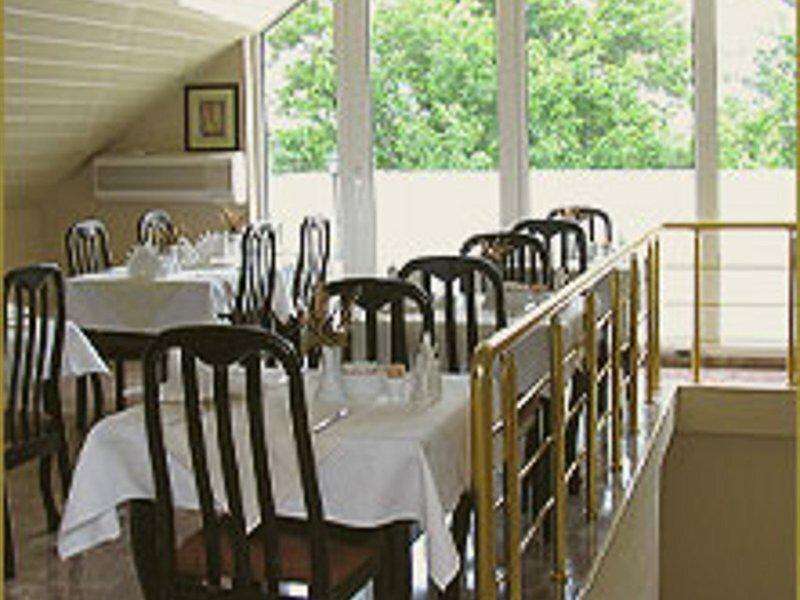 B0249FF7F0630CEDE4F4150DCB9BA3F2