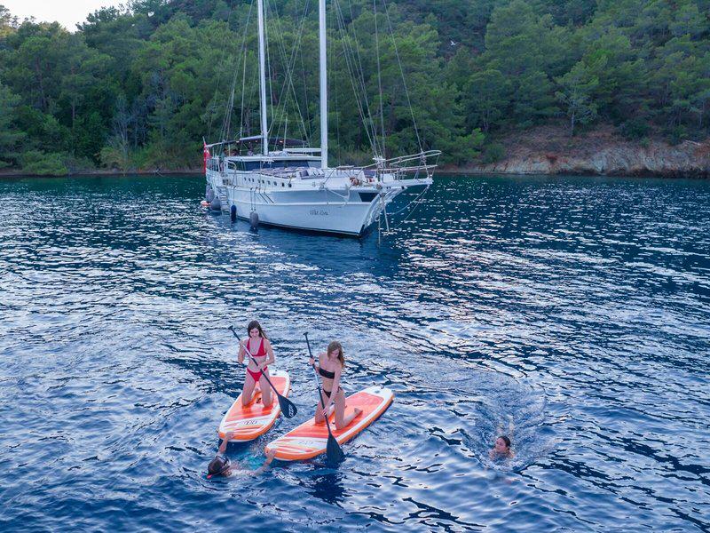 30CF02BD903F281EA318C5AF1744B02A