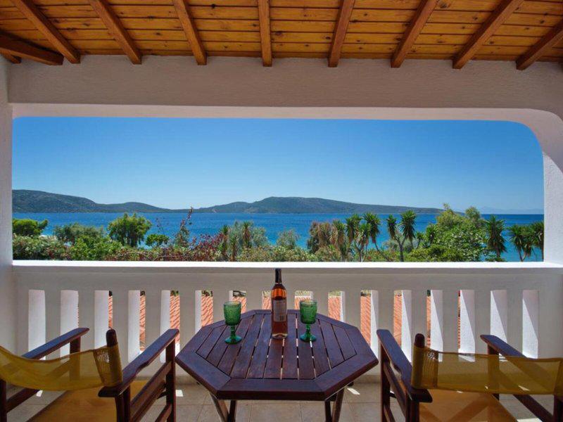 778B7BAE3016C254A2980E1E1859D38F