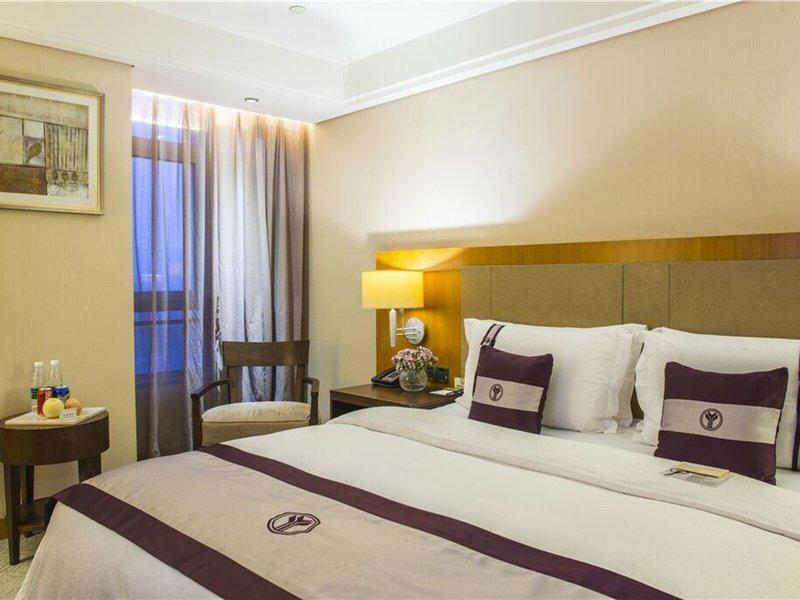 F31A4400DEB13AF4CCEB6835D6C64AFF