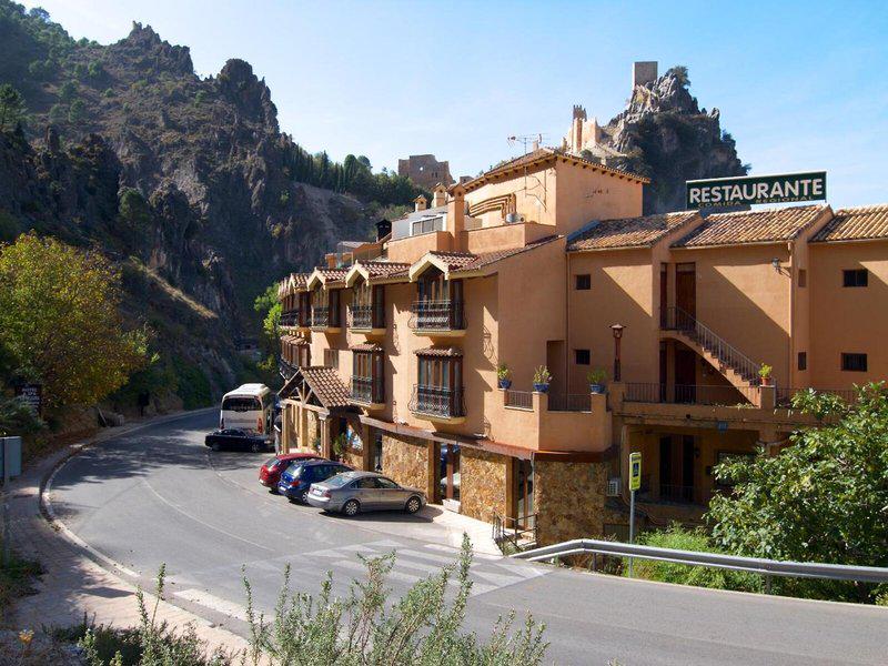 087BD58FBC95FB20BBE82A93BB745CF8