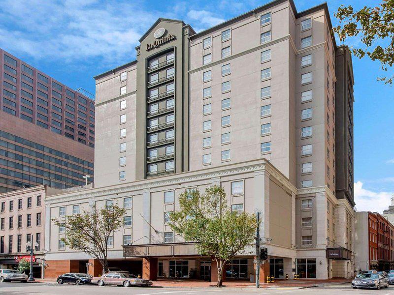 D3C8F27298F4AE31C08B9B8AFF8CD3D1