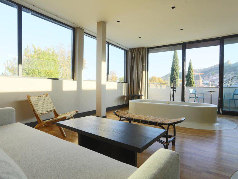 035239358B192AEB4AAD417CBA63CC25