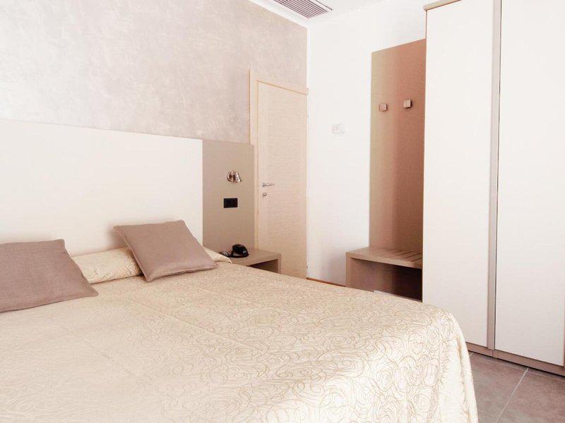 BB3E6466F2F6FD4A3D581ADA81FC73E9