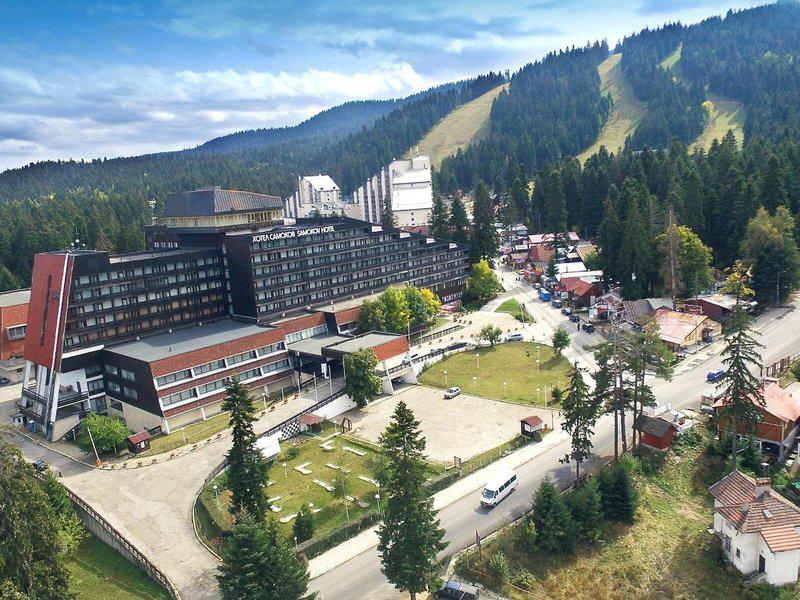 365F57A1D3AFE67AAF5581681E9C9637