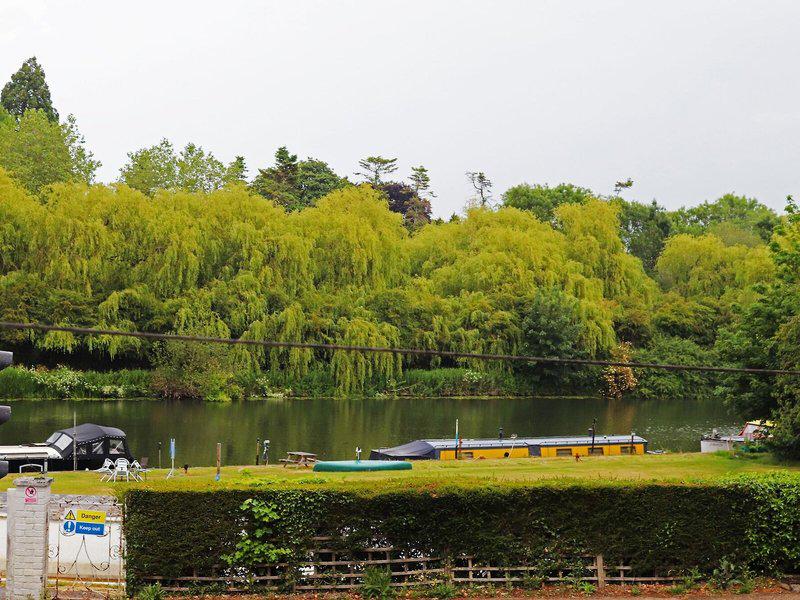 22EFE405B7967D967A9707D5B04E5ECB