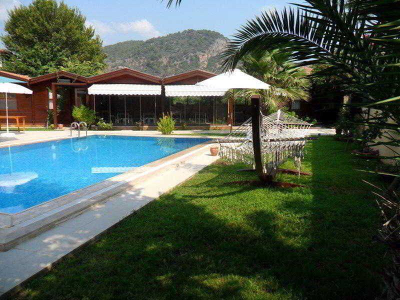 54F2928A50C43124144DC727EADE8A7F