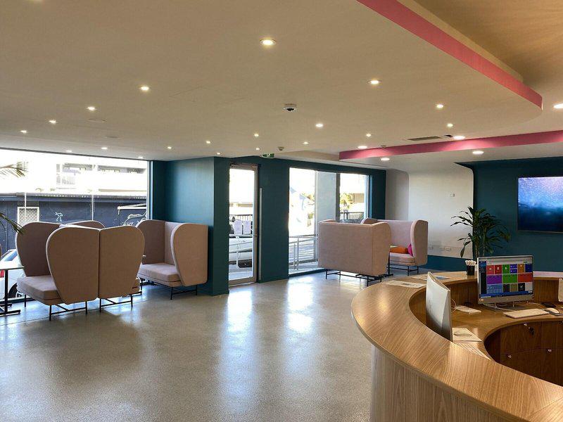 27F9C8667CF7B4033E0C4A3A55A9D8E2