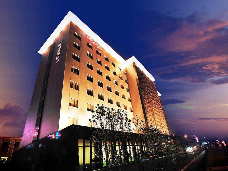 DEC61FE8FEC8F56CC6FBA60691AB5CF3