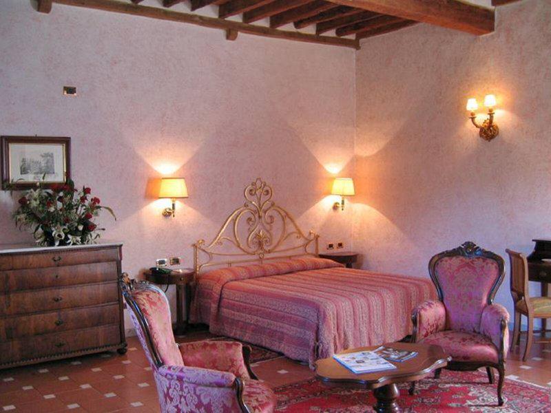 04409467C8582D7781F2F669AF7CEC68