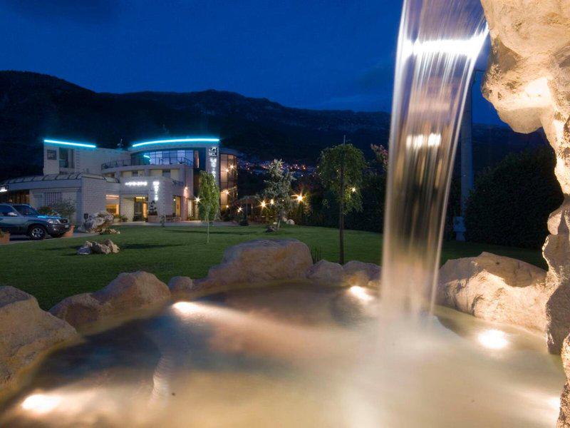 79B7AD0D9AA5608CAD83DE1138DEA1A5