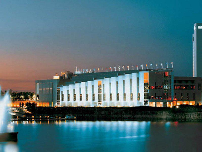 5A1C192E4869846B756CB6DD8FB49270