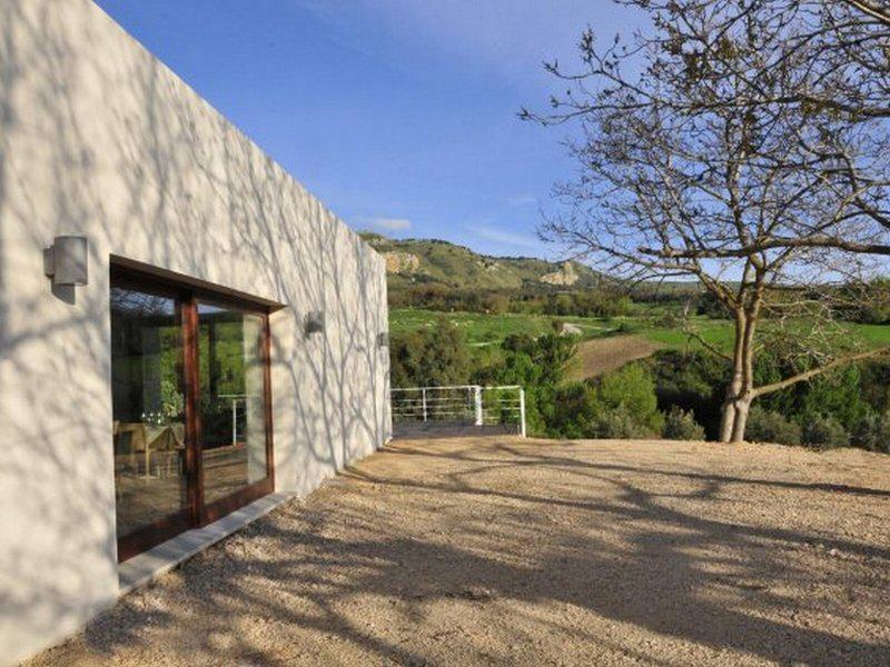 16CCC939DDD2A00A30192A85E5A0BD02