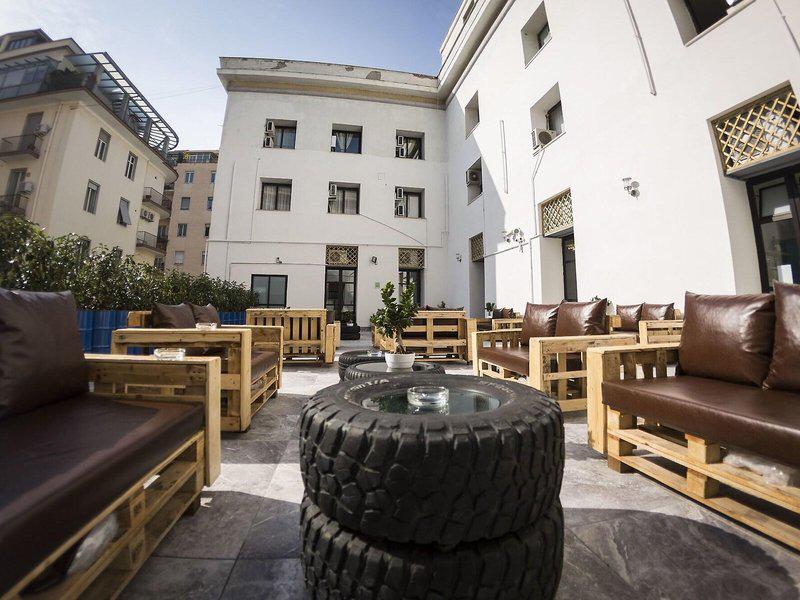 0AFC99C049F7C2467A567C19A7D8DA07