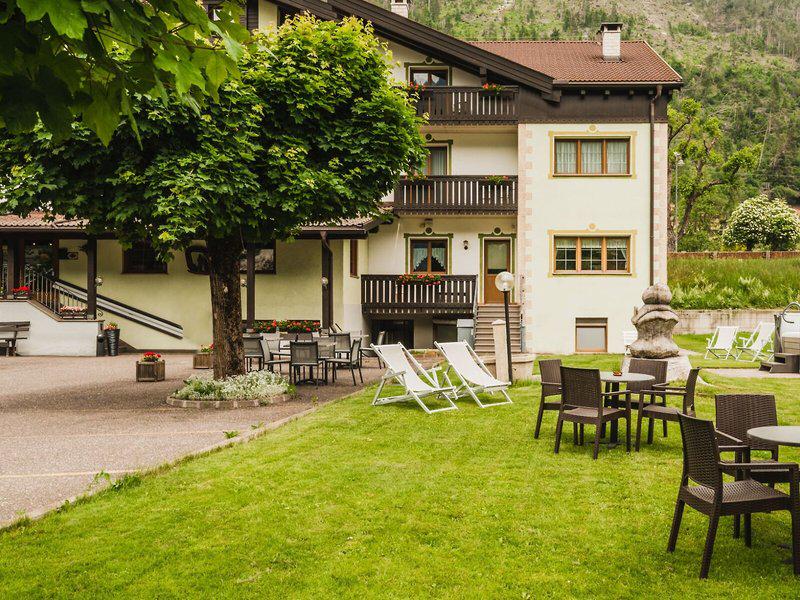 AEB9F4C3BD631F29D76B95A6D58C2873