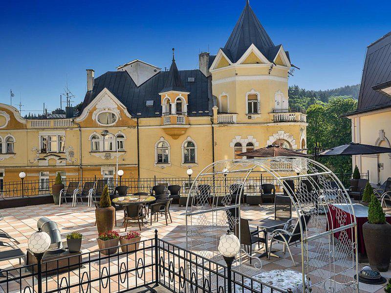 3938B946399F5877B7343F338E0BCC55