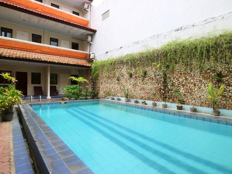 7D6A717CB66448EC7F66637FFE7B790E