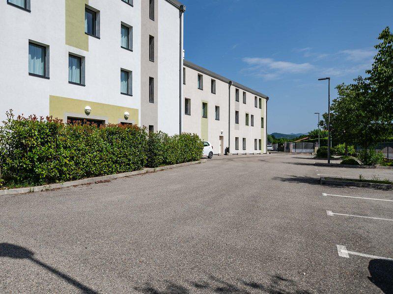 45250D5C99A3BAD2011F0B16F76C2549