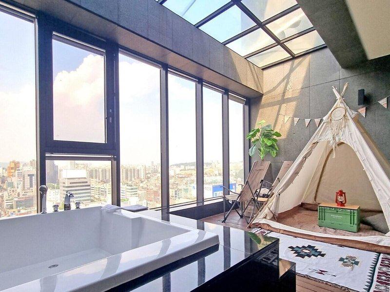 7DFAD099015B527350B918AE34192C0E