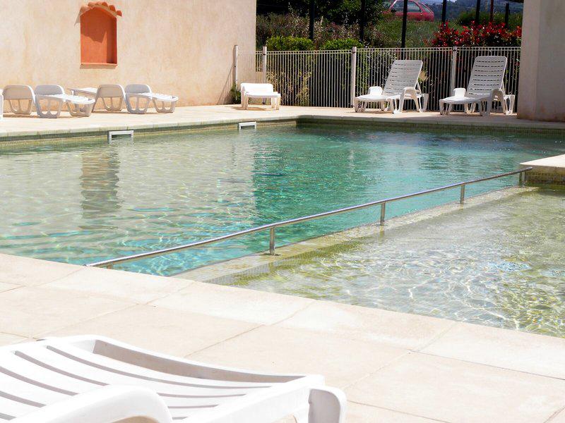 F17DCA800F9160092EFAAEBF3293F987