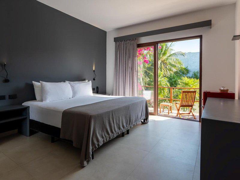 C3ED6B04702A1B70AC0AB70B9A355AB8