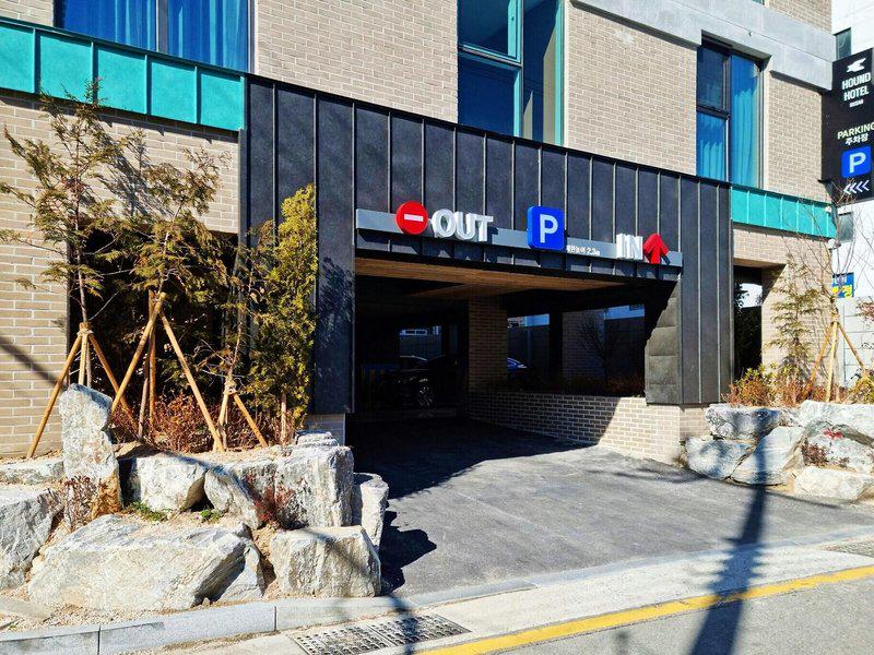 59DC36A2289588FE09E8394CB0CB1BE2