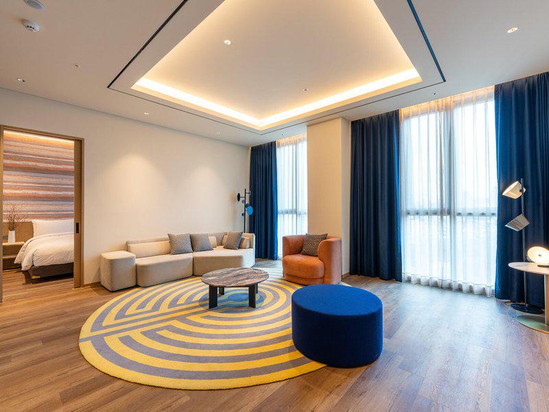 E55F9720D46A95EFFC012F8976231553