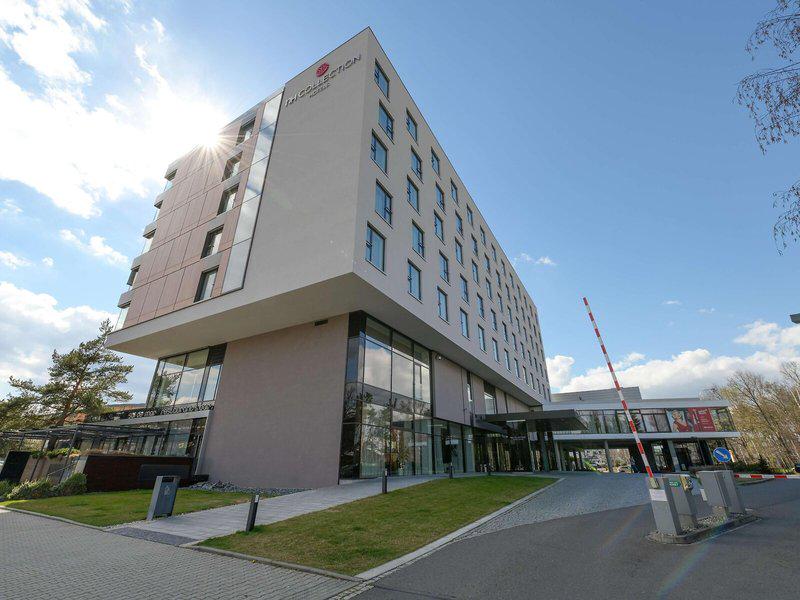 BF7A8D9E77FD94A45C0871B89673924F