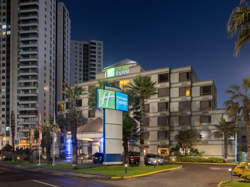 19A242772F73BAFF6F163BDE0F235001