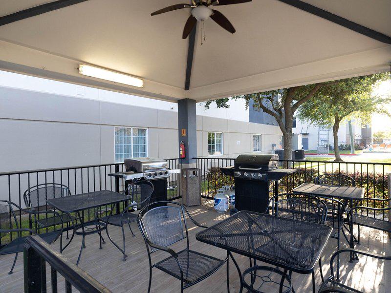 A60BA12EF9737589125BB7AE72572F1F