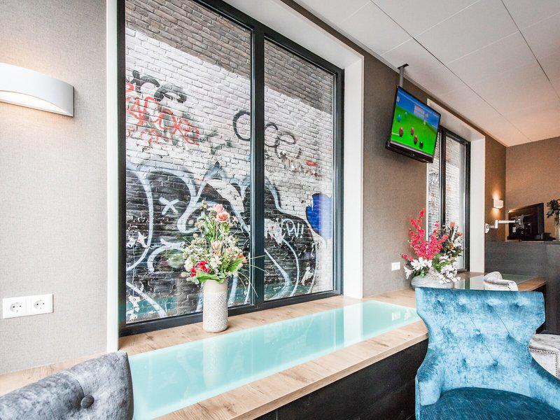 2E4B437C5FAD480DD76862567F13D6B8