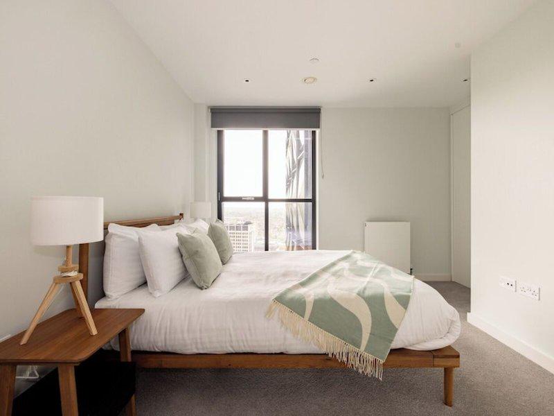 8D436421A01718314C26DEB9D4AE53DE